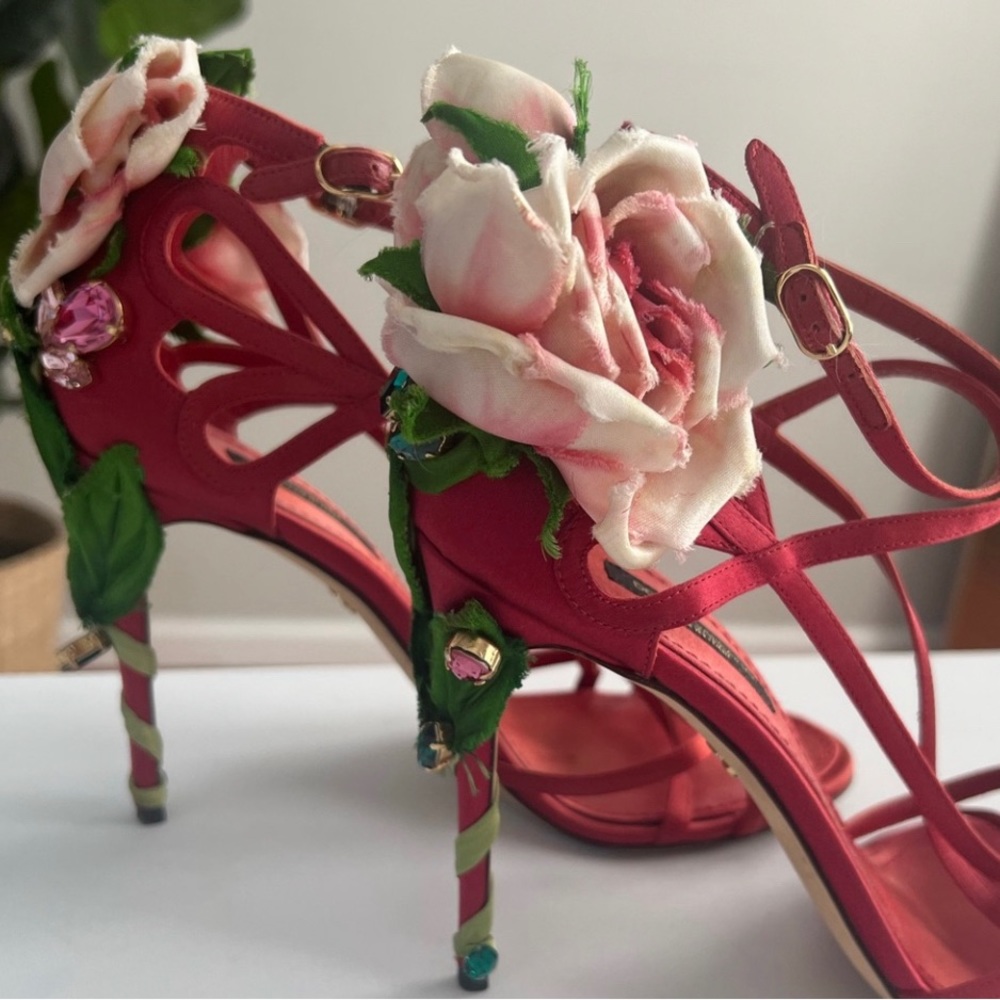 Dolce & Gabbana Heels with Crystal and flowers - Picture 3 of 5